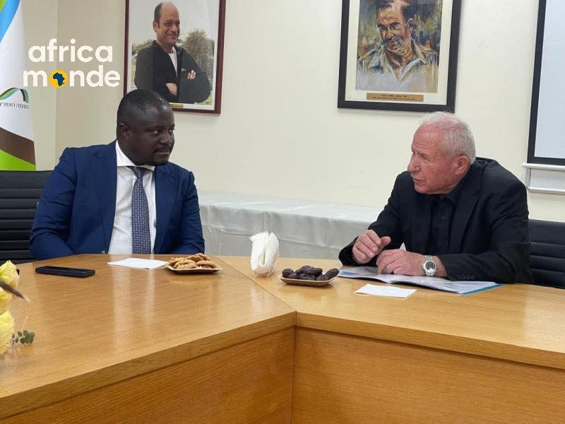 Ministre Muyindo Nzangi et son collègue d'Israël 