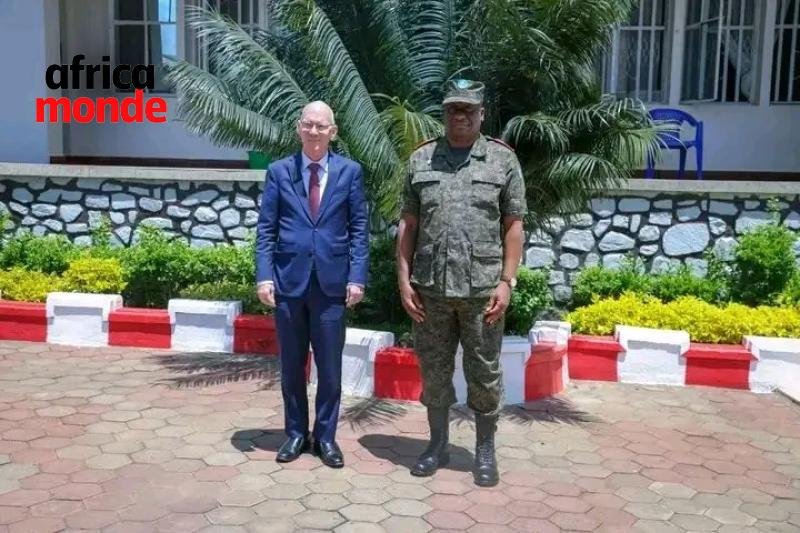 James Swan et le gouverneur de l'Ituri Johnny Luboya Nkashama 