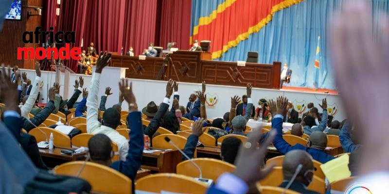 Les députés nationaux RD Congolais dans la salle des plénières 