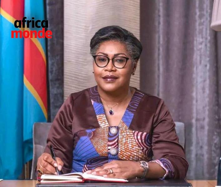 La première ministre cheffe du gouvernement Judith SUMINWA 