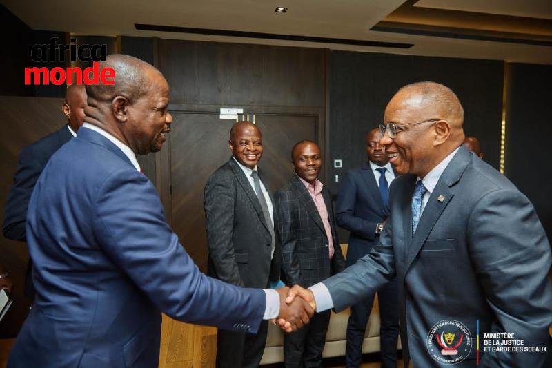 Ministre de la justice, le député nationale du territoire de fizi, Uvira et walungu, Ph droit tiers 