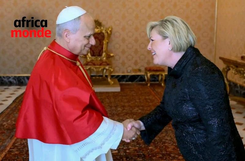 Le Pape Léon XIV et la présidente de la République d’Islande, Halla Tómasdóttir.