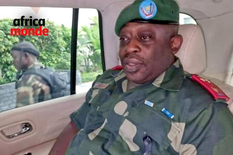 Général-major Christian Ndaywel Okira,