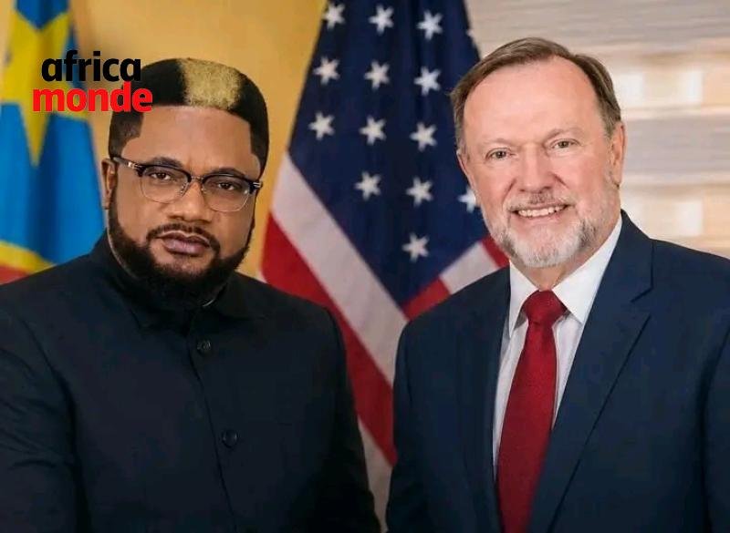 L’ambassadeur PCA Jean Thierry Monsenepwo et  Tibor Nagy