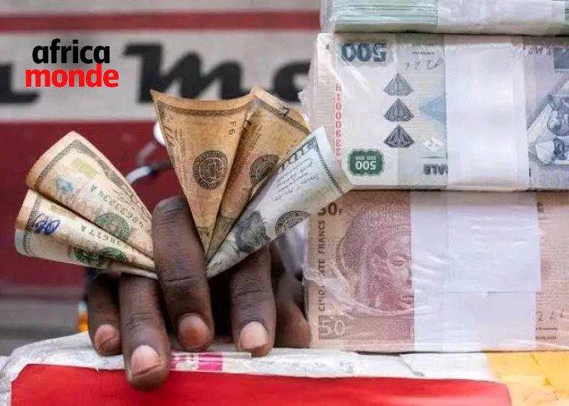 Billets de banque , photo d'illustration 