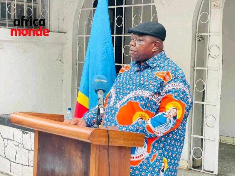Le président national du parti politique RCET , Lisanga 