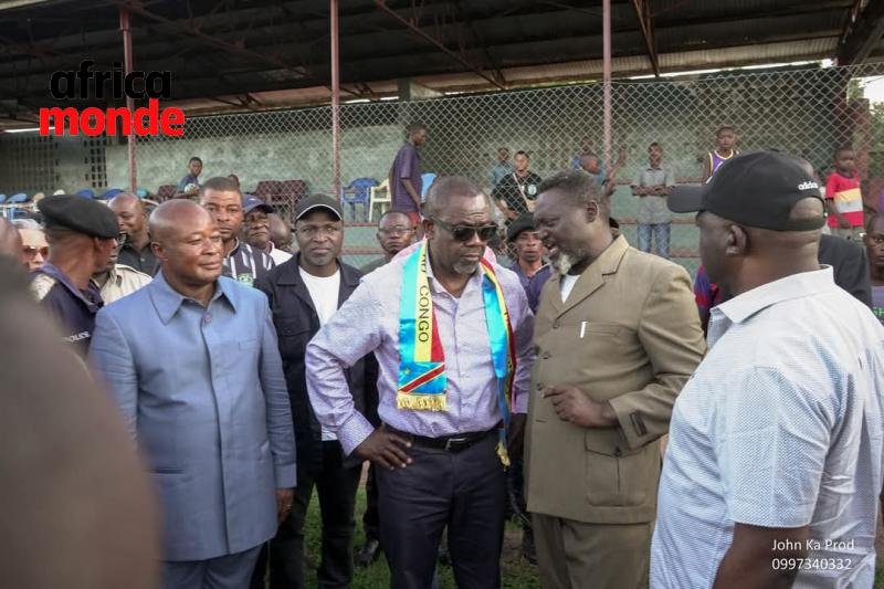 Honoré BALOWE, Veron Mosengo et le président Tshibondo 