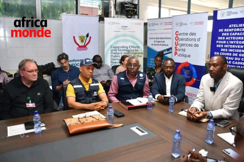 Les cadres de l’INSP Kinshasa lors dela réunion d'urgence 