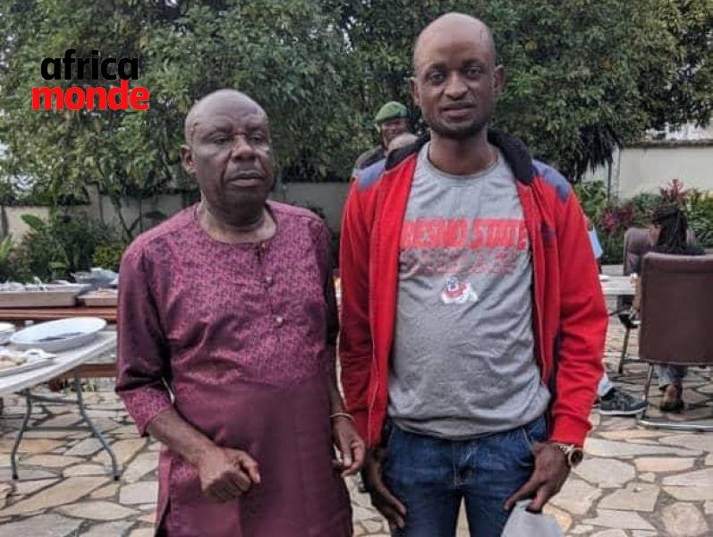Emmanuel Mutamba, président de l’association des familles des militaires, avec le général ciremwami