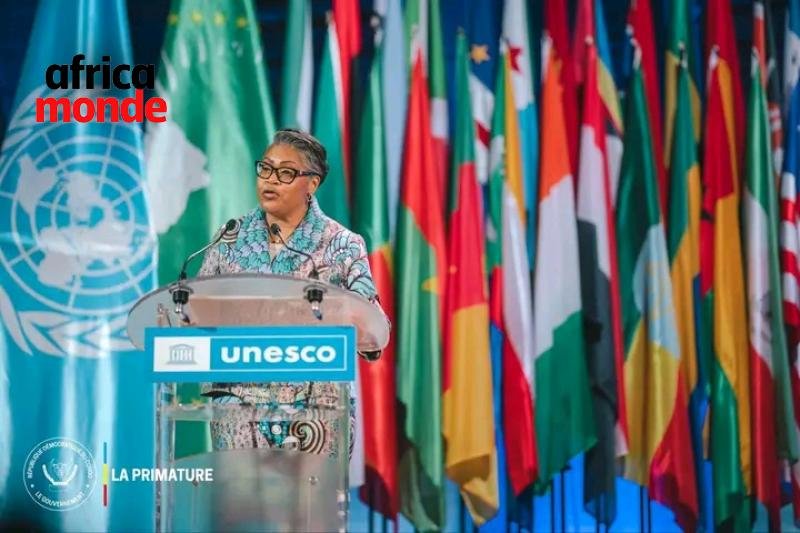 La première ministre cheffe du gouvernement Judith SUMINWA 