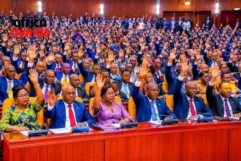 Les députés nationaux à l'assemblée plénière 