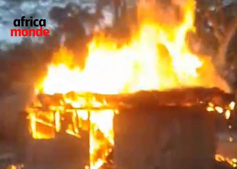 Une maison réduite en cendres à Muamba Kandolo