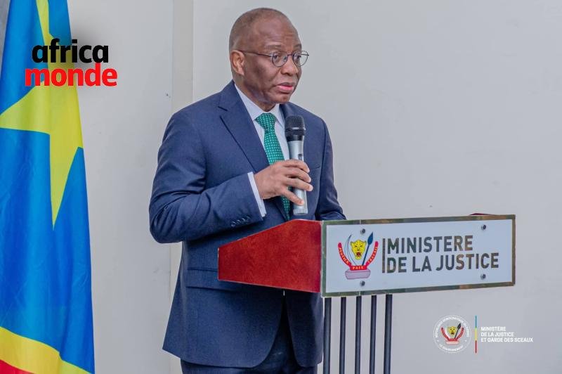 Le Ministre d’État, ministre de la Justice et Garde des Sceaux, Guillaume Ngefa Atondoko Andali