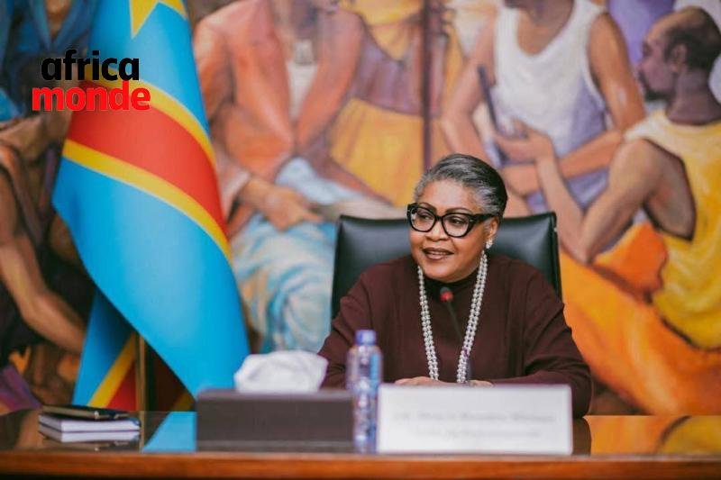 La première ministre cheffe du gouvernement Judith SUMINWA 