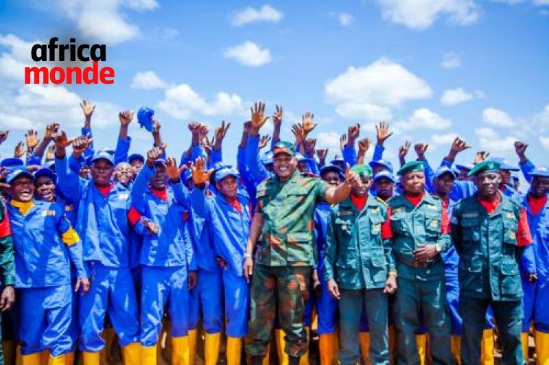 4 000 « Bâtisseurs de la Nation » pour nettoyer Kinshasa