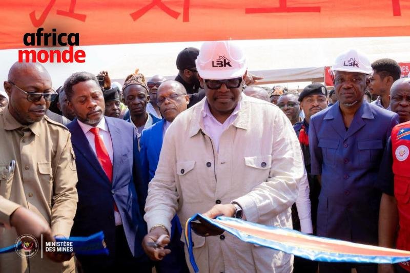 Le ministre des Mines, Louis Watum Kabamba du lancement officiel des activités MICKA (Mines de Cuivre du Kasaï) à Miabi