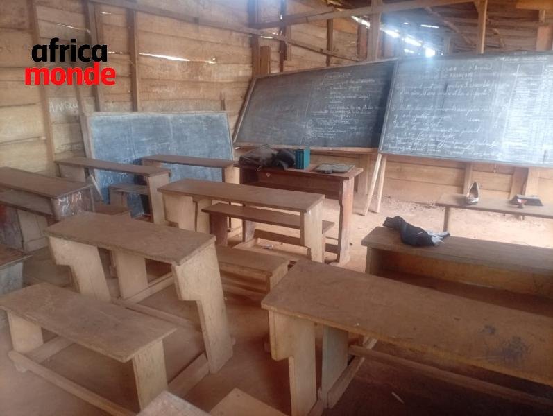 La visite dela fondation Louis Watum dans les salles de classes 