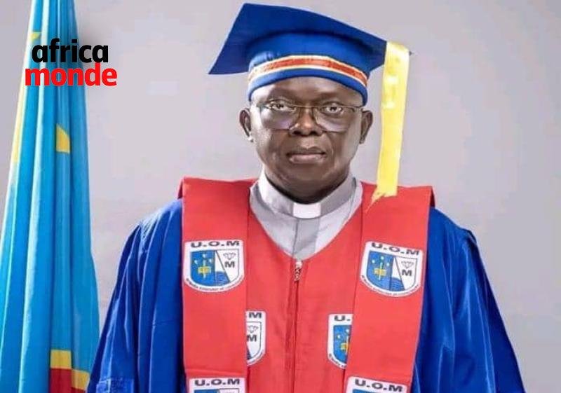 Le professeur Apollinaire Cibaka de l'Université officielle de Mbuji mayi