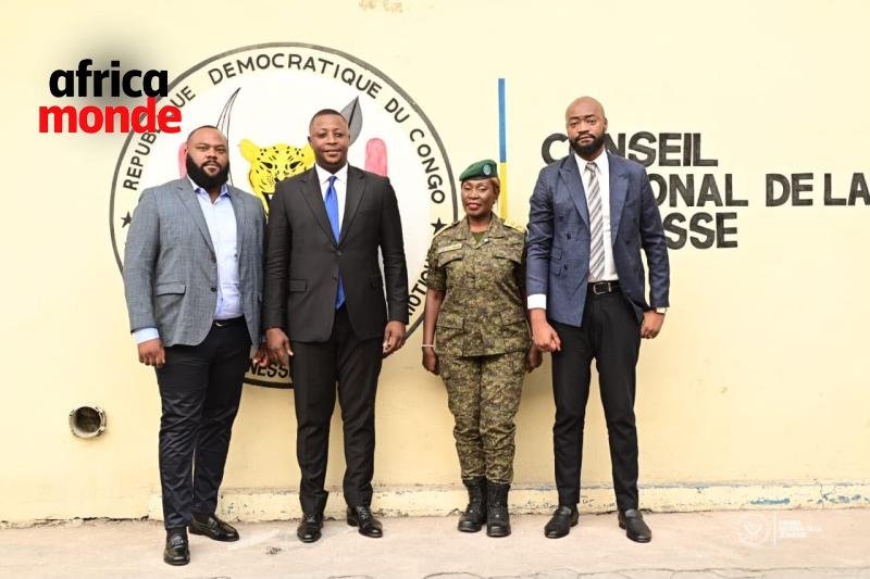 Les membres dela coordination nationale et Congo initiative 