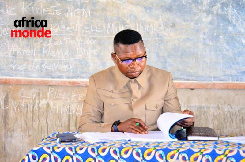 Le président de l'Intersyndicale des syndicats des enseignants de la Province Éducationnelle Kasaï 2, Éric Kwete