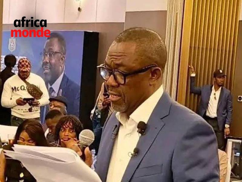 Le président dela FECOFA Véron Mosengo-Omba
