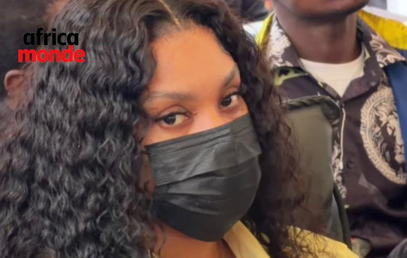 Chanteuse congolaise Deborah Tshimpaka, connue sous le nom de Rebo Tchulo.
