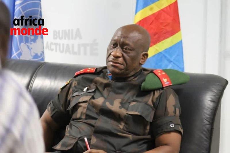 Le lieutenant-général Johnny Luboya Nkashama