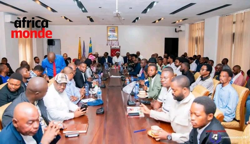 Les membres dela coalition C64 de l'opposition 