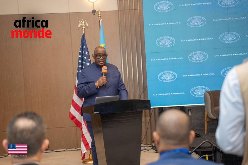 Le ministre des Mines, Louis Watum Kabamba