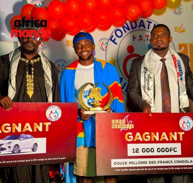 L’humoriste et musicien Fido DRC et d'autres gagnants