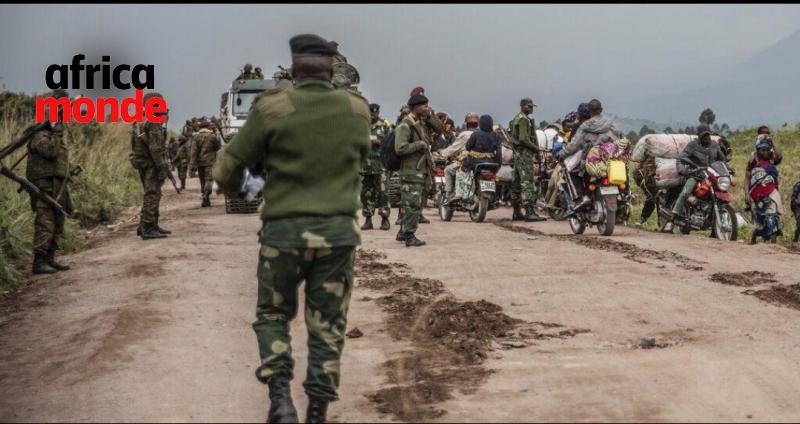 La population et les militaires sur l'axe de l'incident 