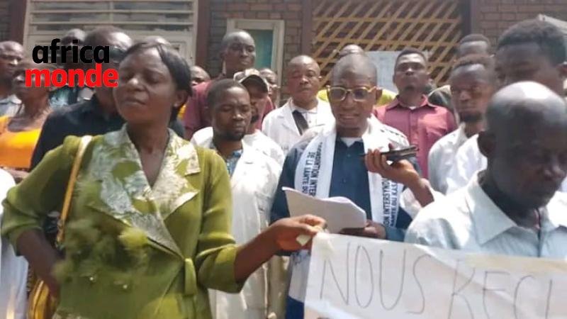 Le sit-in des agents et professionnels de santé à Tshikapa 