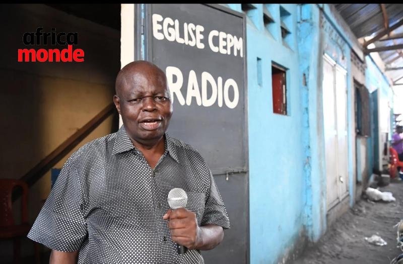 Le journaliste dela Radio Communautaire de Mwenga (RCM) 