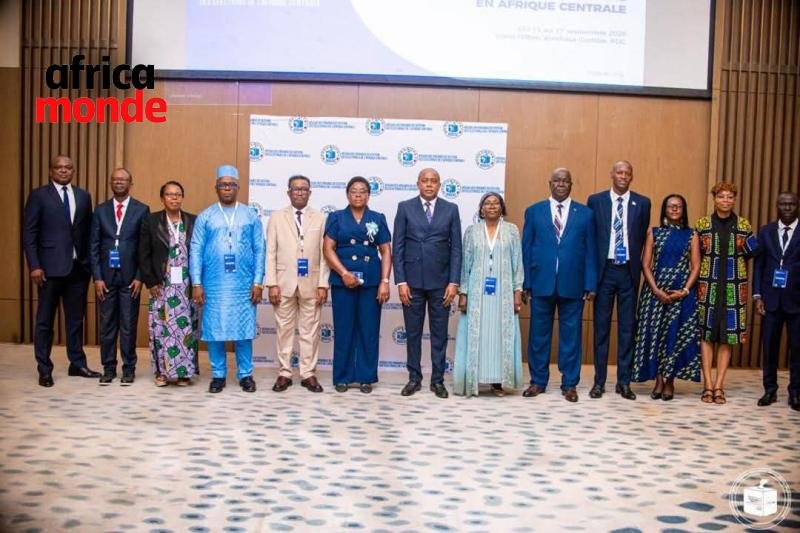 Le membres des organes électoraux d’Afrique centrale 