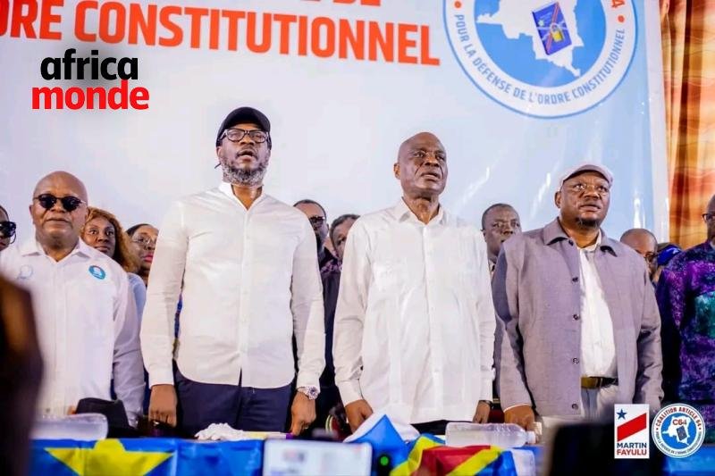 Les membres dela coalition de l'opposition C64