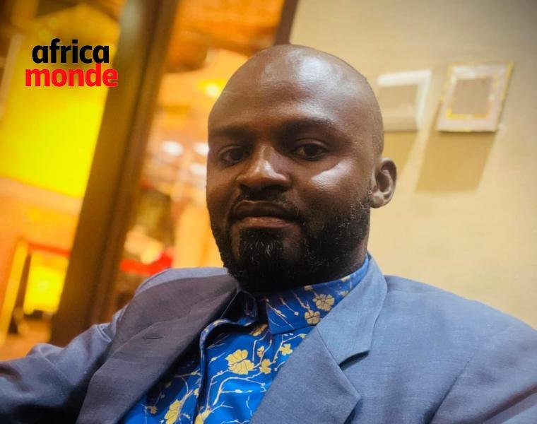 Le journaliste sportif à la radio télévision Héritage, Marc Lemba