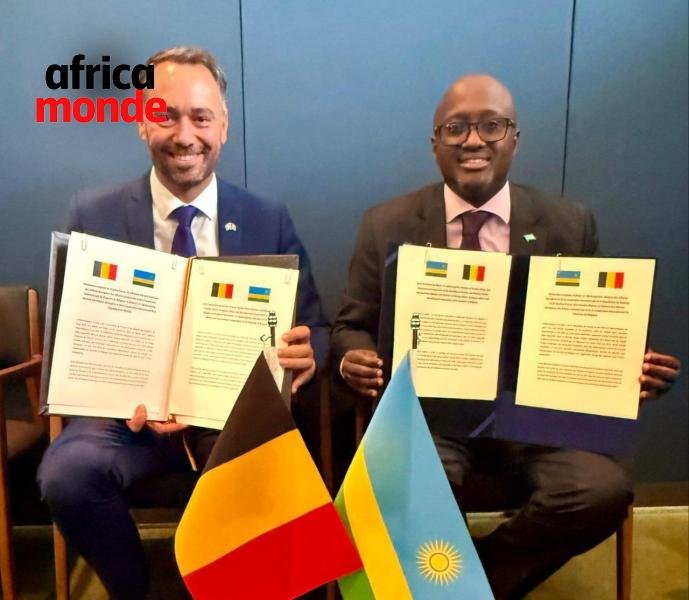 Les ministres des Affaires étrangères des deux pays, Olivier J.P. Nduhungirehe pour le Rwanda et Maxime Prévot pour la Belgique.