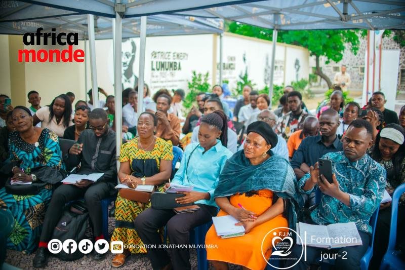 Les participants lors de la formation en savonnerie 