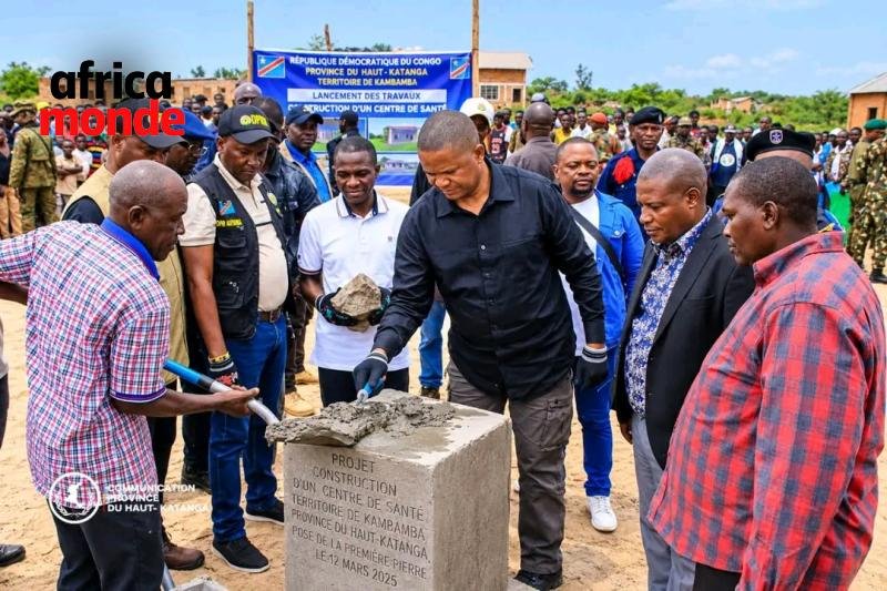 Le gouverneur intérimaire du Haut-Katanga, Martin Kazembe Shula, lors du lancement des travaux 
