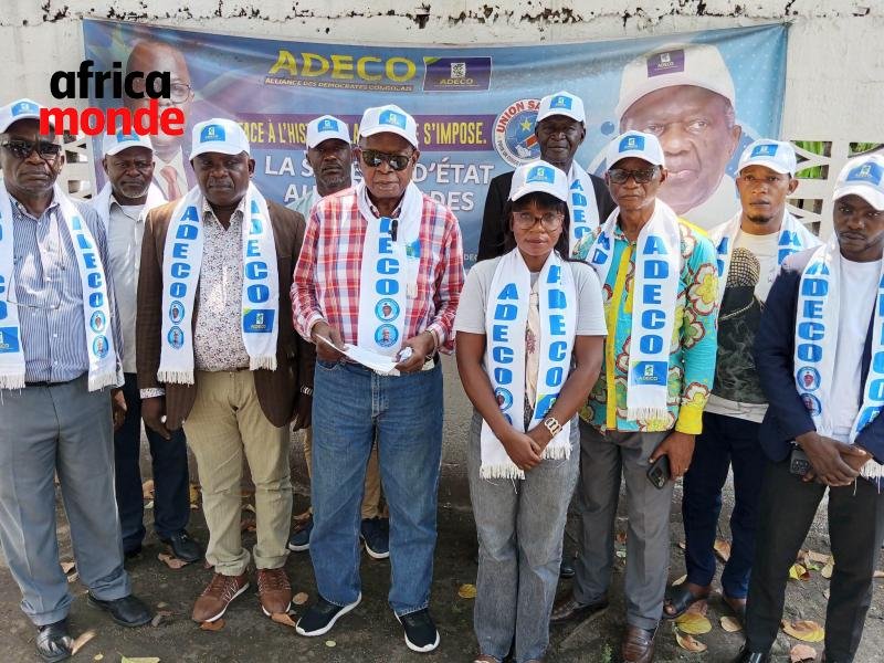 Les membres de l'Alliance des démocrates congolais (ADECO), parti politique mukambiste,