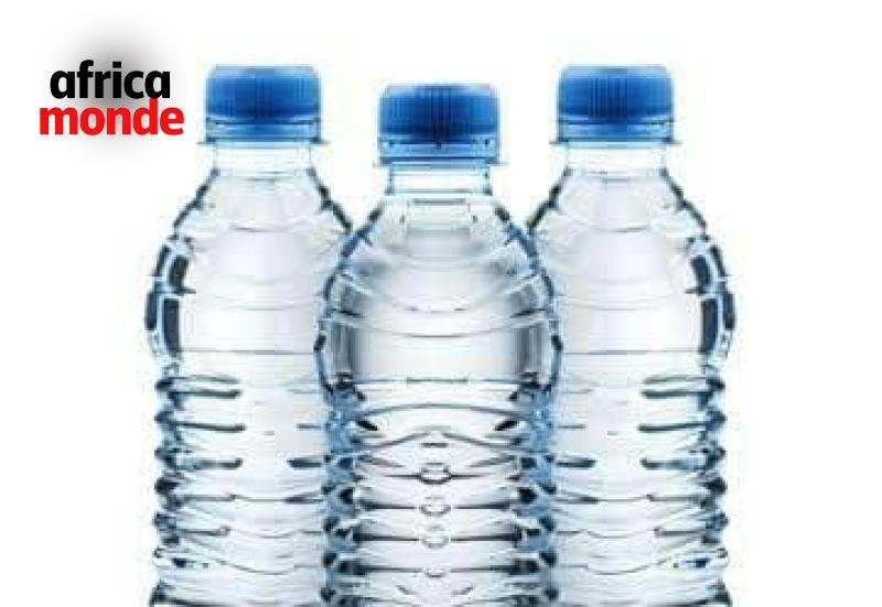 L'eau minérale sur les marchés de Lubumbashi 