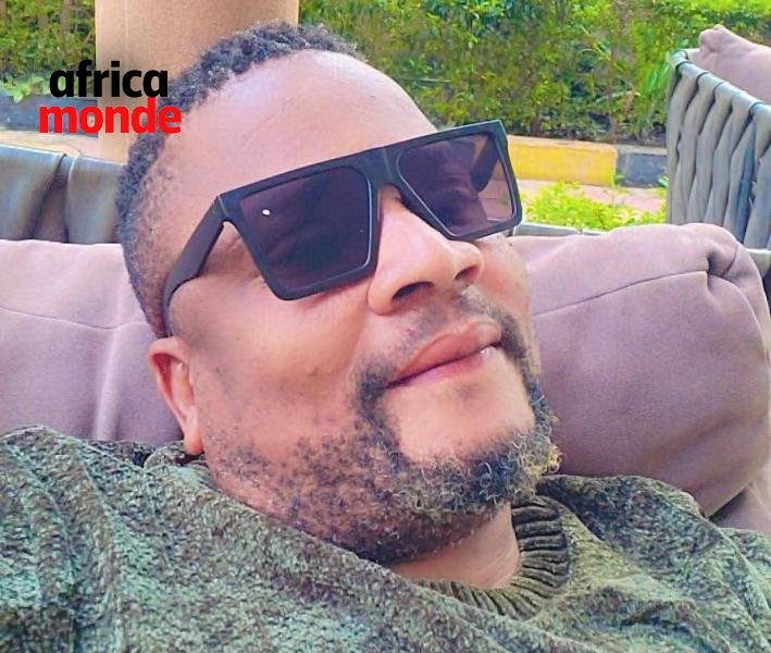 Le journaliste Prince Akim Kabasu, chroniqueur Culturel 